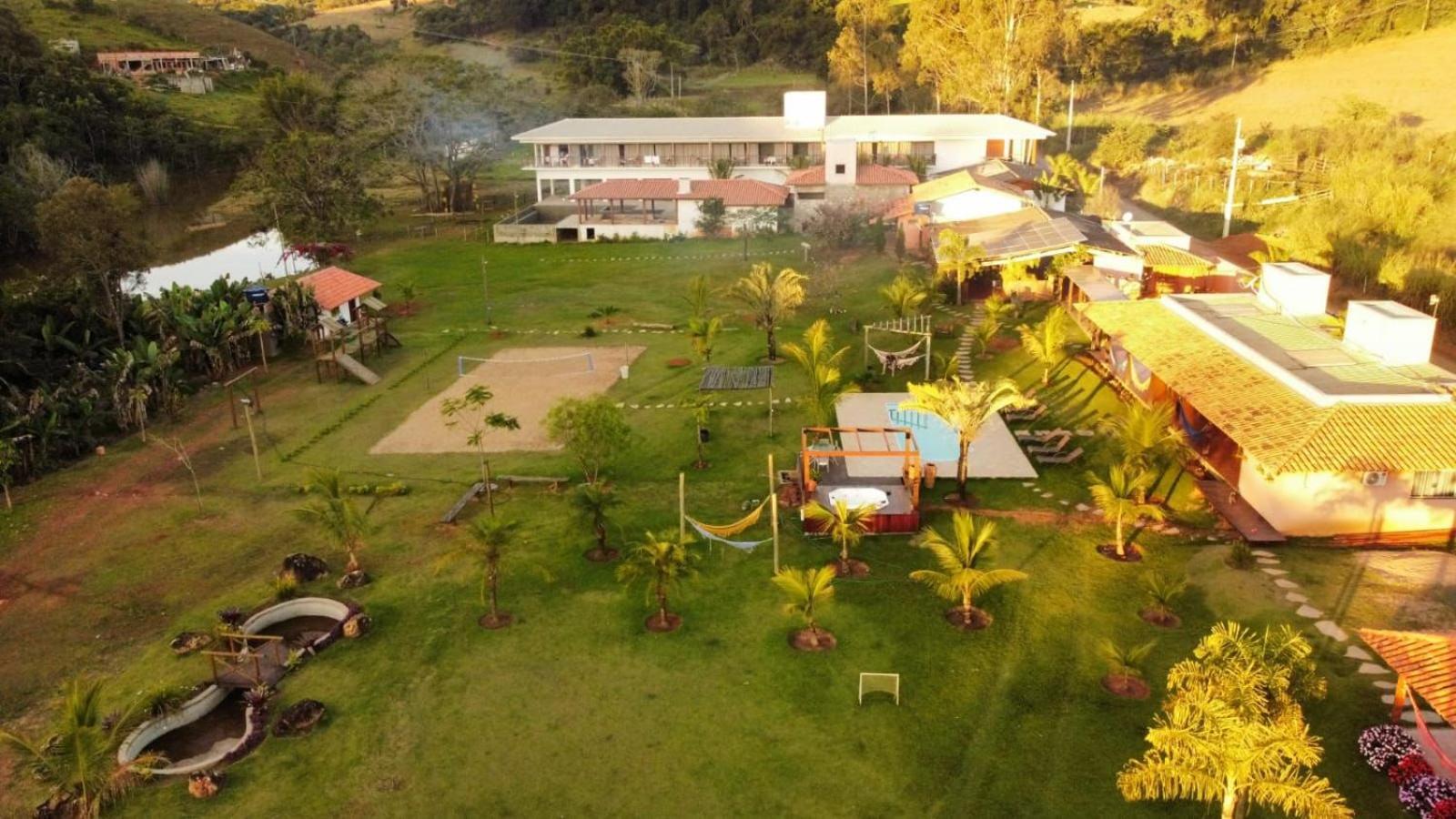 Paraiso Capitolio "A Pousada Da Dona Perpetua" Esterno foto