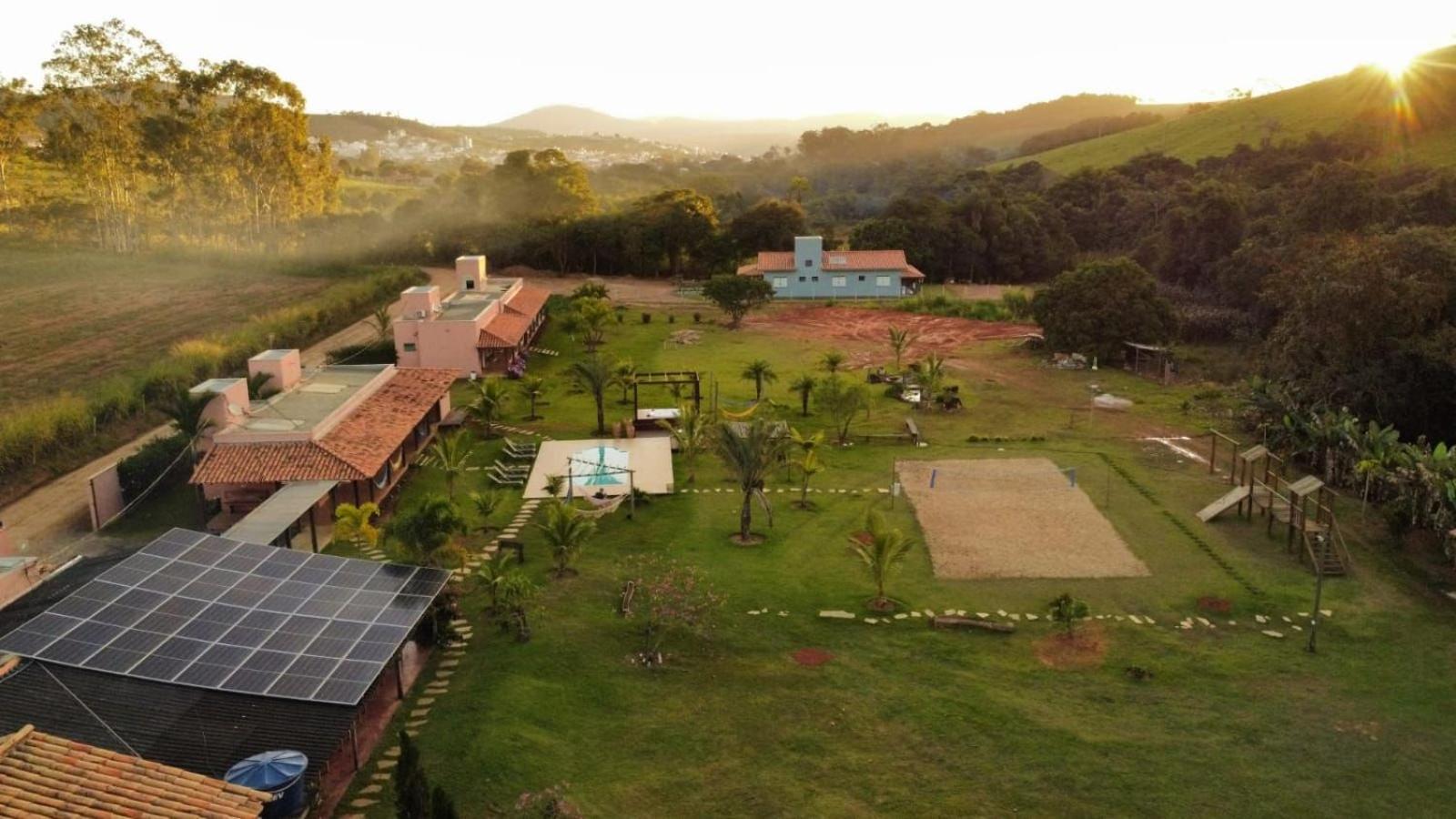 Paraiso Capitolio "A Pousada Da Dona Perpetua" Esterno foto